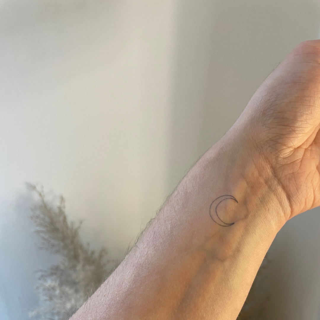 Tymczasowy tatuaż księżyc