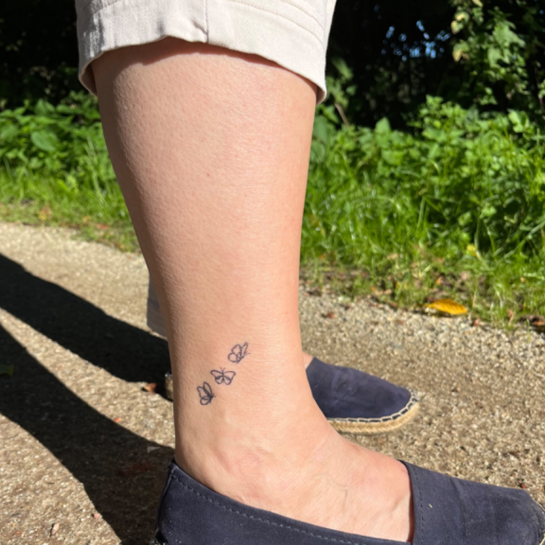 Tymczasowe motyle tatuażowe