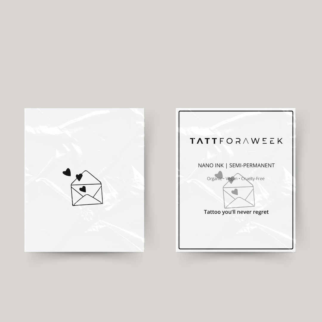 Tymczasowy tatuaż z napisem miłość