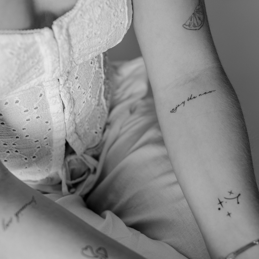 Konsekwencje tatuażu podczas rozmów kwalifikacyjnych - 5 rzeczy, które musisz wiedzieć