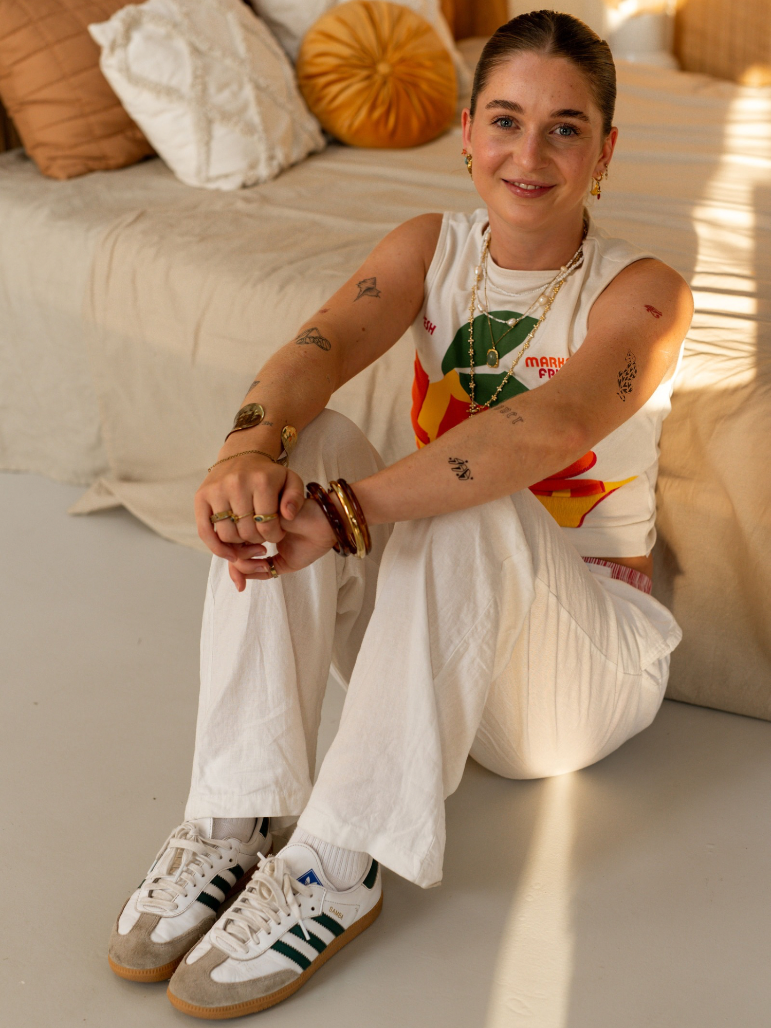 Tatuaż na uchu: wszystko o tatuażach na uchu, stylach i inspiracjach