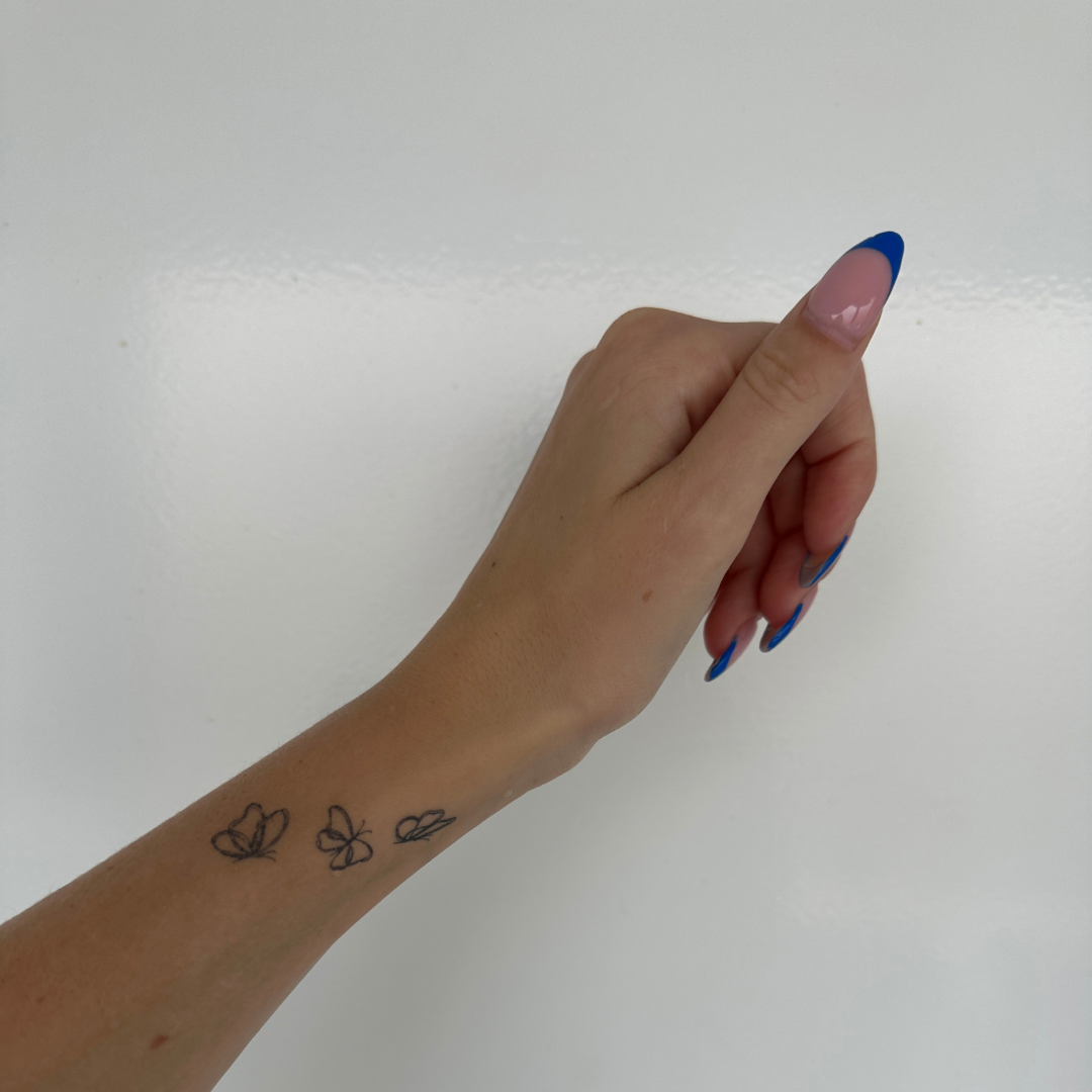 Tymczasowe motyle tatuażowe