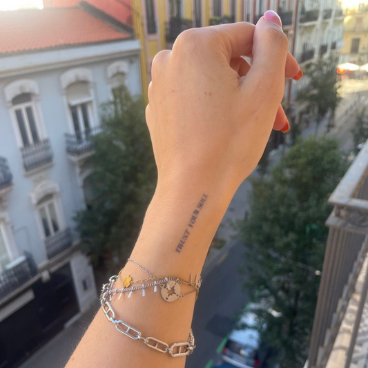 Tymczasowy tatuaż zaufaj swojej duszy