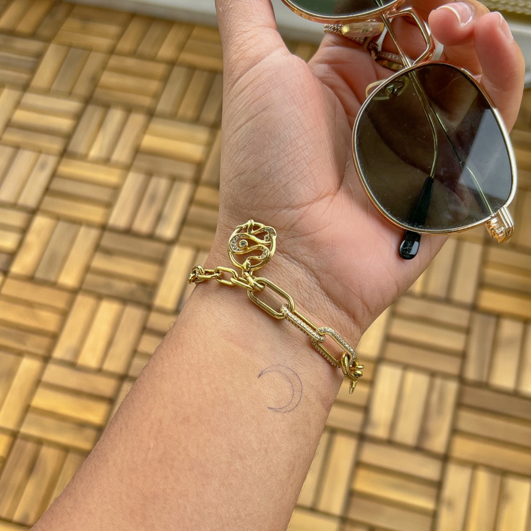 Tymczasowy tatuaż księżyc