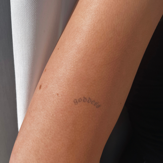 Tymczasowa bogini tatuażu