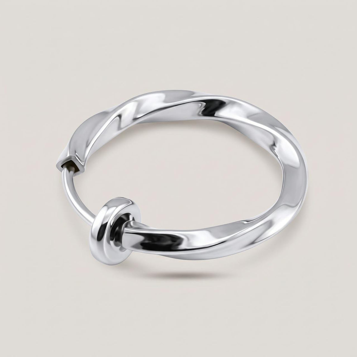 Nep piercing ring gedraaid zilver